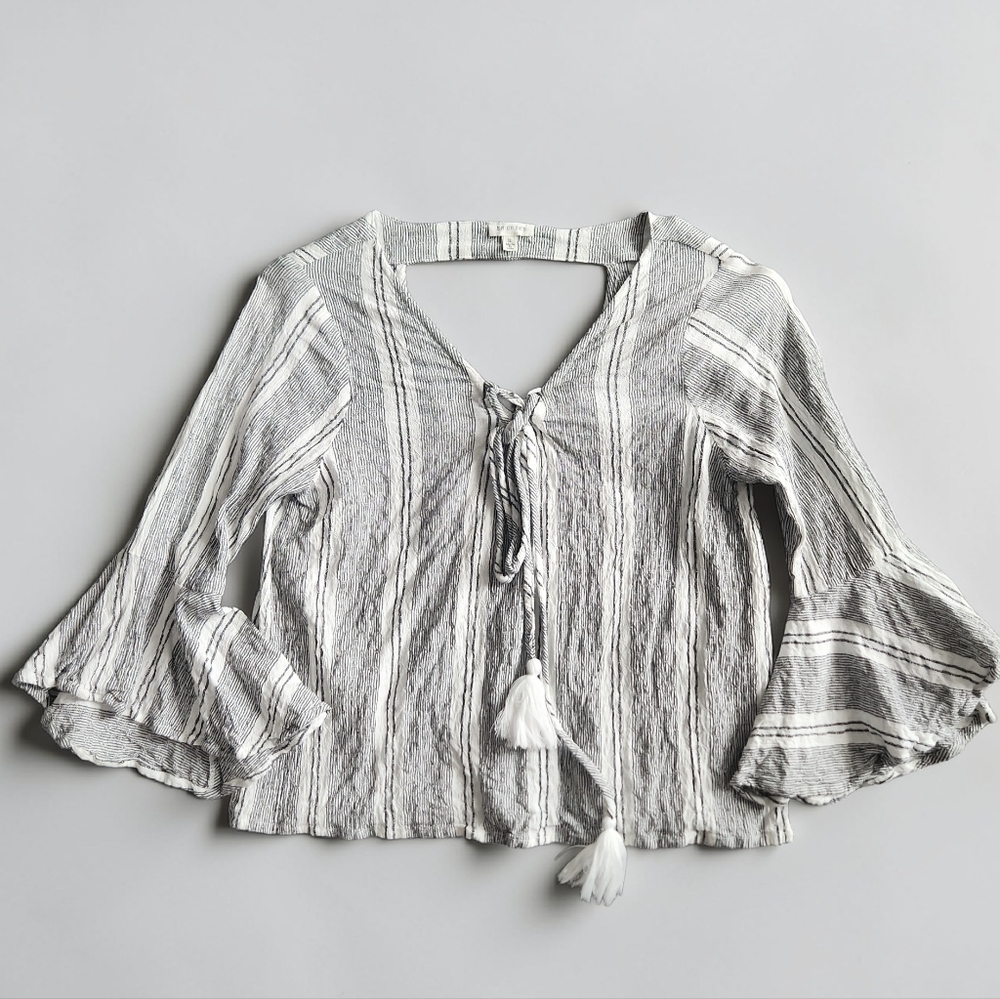 En Creme Boho Style Blouse-Size Small